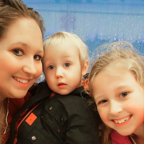 Meet your Posher, Whitney - Picture 1 of 1